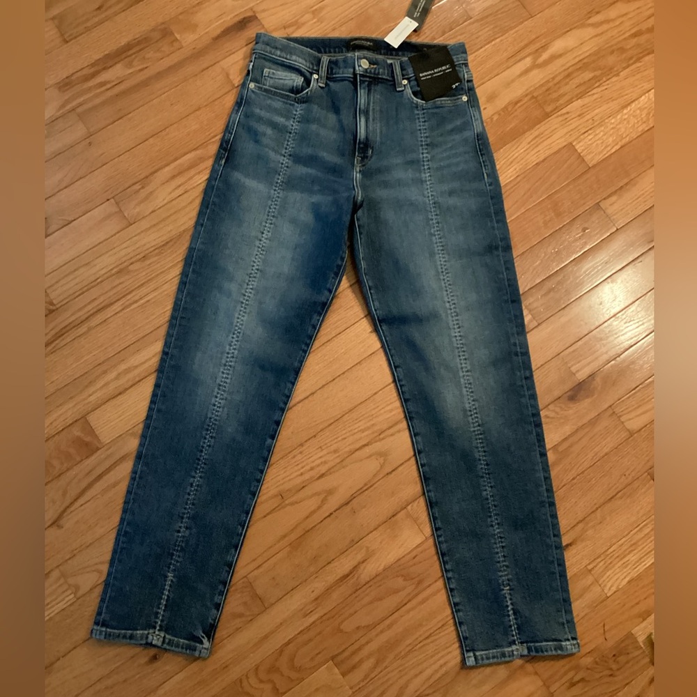 NWT BANANA REPUBLIC FRONT CENTER SPLIT HEM & DETAILED STITCH HIGH RISE JEANS 29